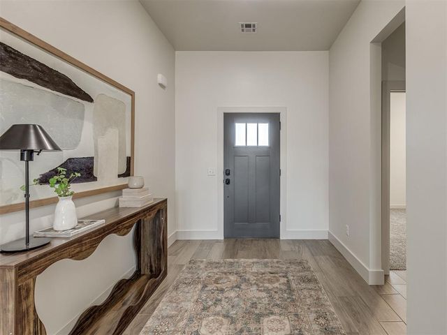 16033 Navarra Way, Oklahoma City, OK 73170