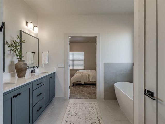 16033 Navarra Way, Oklahoma City, OK 73170