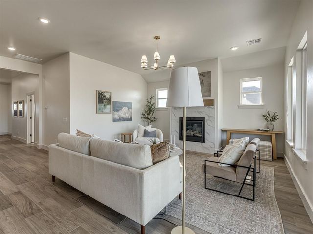 16033 Navarra Way, Oklahoma City, OK 73170