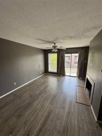 6633 W Airport Boulevard 810, Houston, TX 77035
