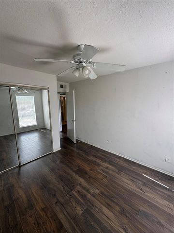 6633 W Airport Boulevard 810, Houston, TX 77035