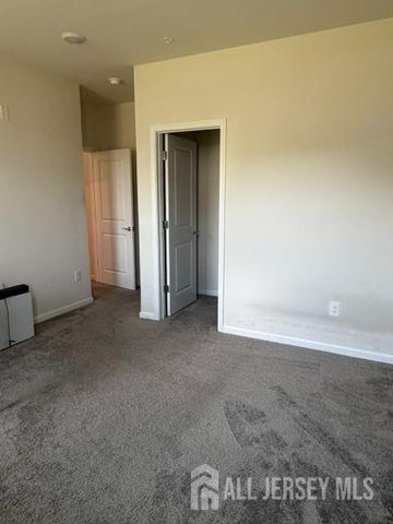 202 Lyla Lane, New Brunswick, NJ 08901