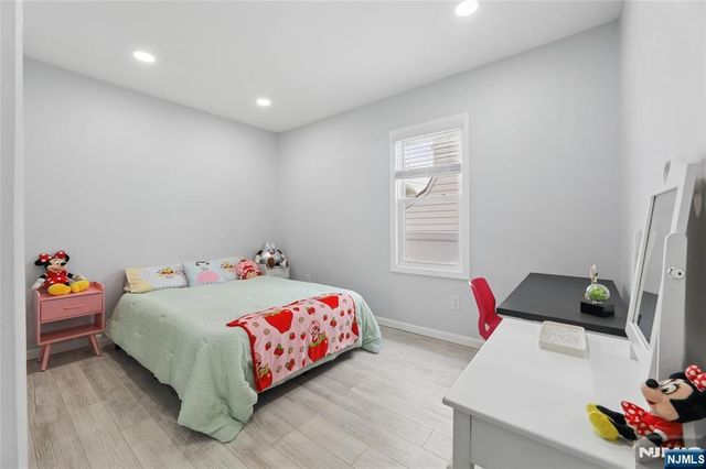 0-89 Morlot Avenue, Fair Lawn, NJ 07410