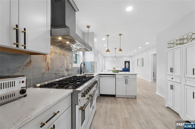 0-89 Morlot Avenue, Fair Lawn, NJ 07410