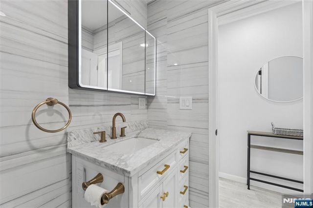 0-89 Morlot Avenue, Fair Lawn, NJ 07410