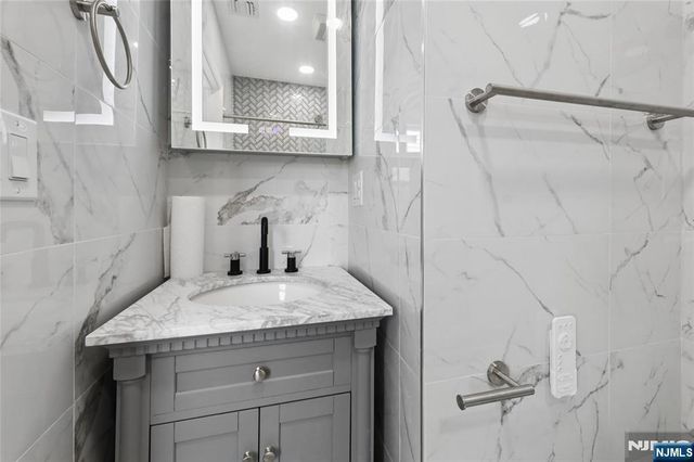 0-89 Morlot Avenue, Fair Lawn, NJ 07410