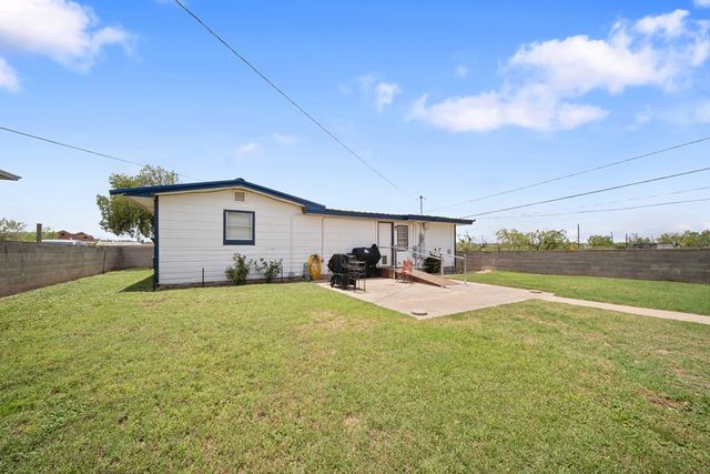 601 Caylor Dr, Big Spring, TX 79720