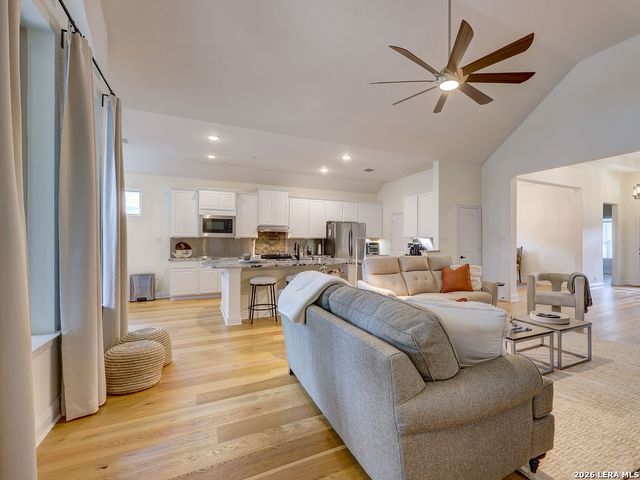 599 Mission Hill Run, New Braunfels, TX 78132