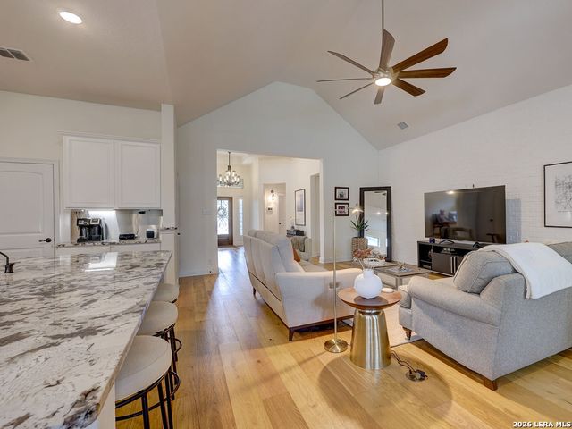 599 Mission Hill Run, New Braunfels, TX 78132