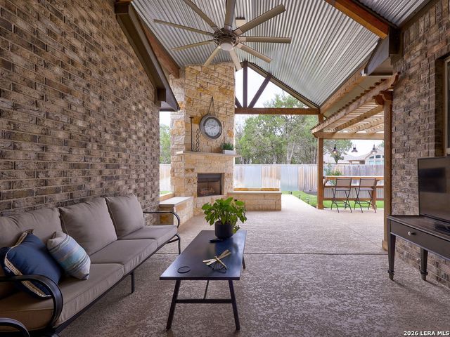 599 Mission Hill Run, New Braunfels, TX 78132