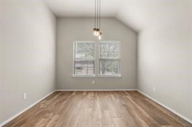 1002 Hidden Oaks Drive, Burleson, TX 76028