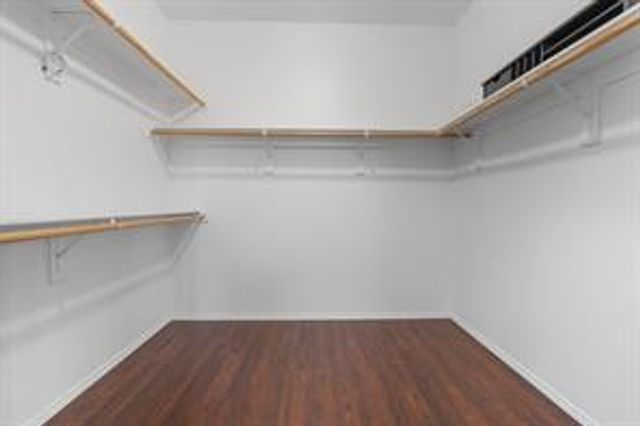 1002 Hidden Oaks Drive, Burleson, TX 76028