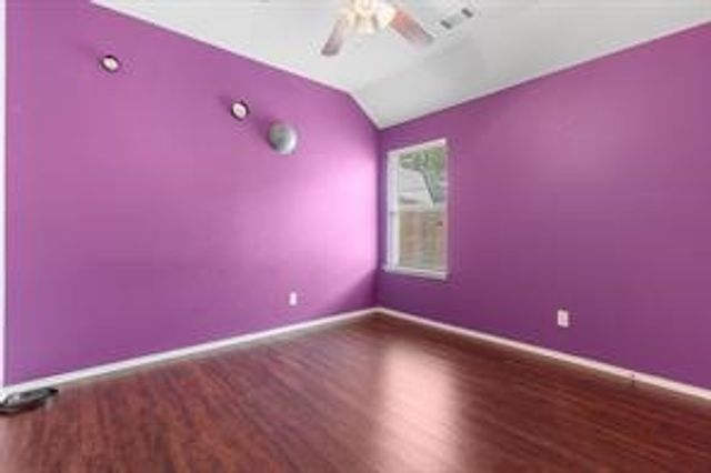 1002 Hidden Oaks Drive, Burleson, TX 76028