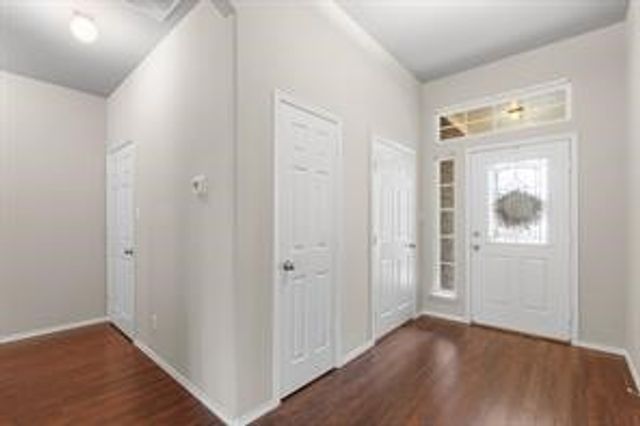 1002 Hidden Oaks Drive, Burleson, TX 76028