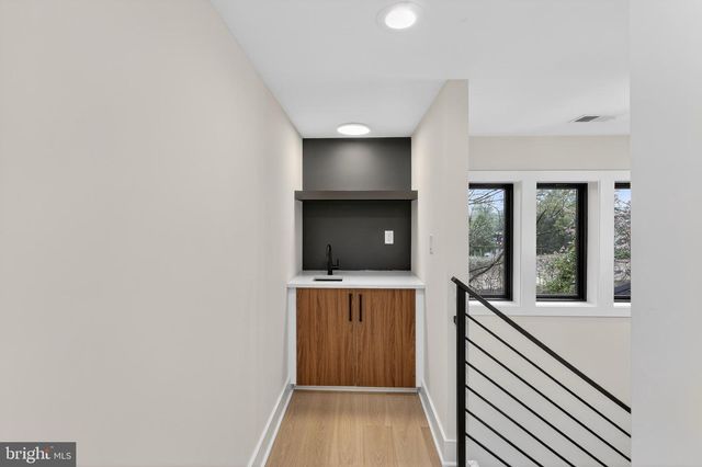 4246 15TH ST N, Arlington, VA 22207