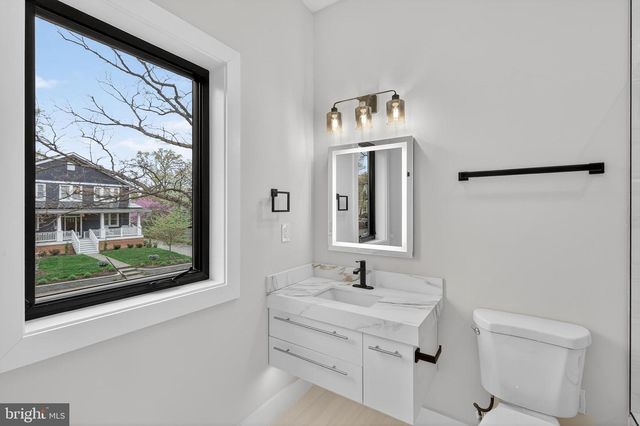 4246 15TH ST N, Arlington, VA 22207