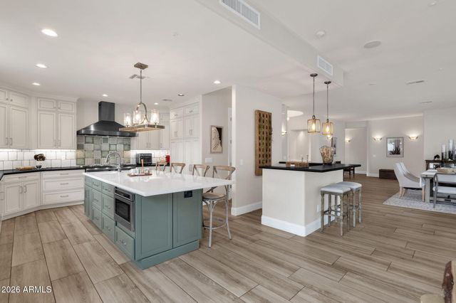 8952 E WETHERSFIELD Road, Scottsdale, AZ 85260