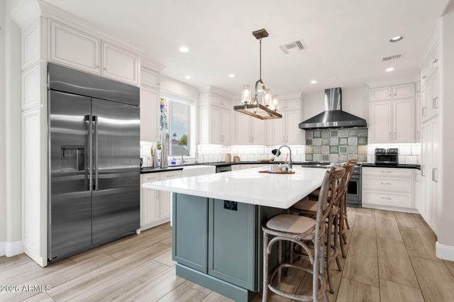 8952 E WETHERSFIELD Road, Scottsdale, AZ 85260