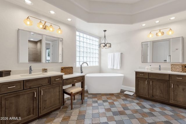 8952 E WETHERSFIELD Road, Scottsdale, AZ 85260