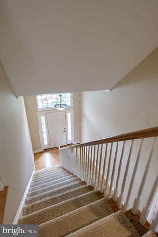 101 BANEBERRY LN, Lititz, PA 17543