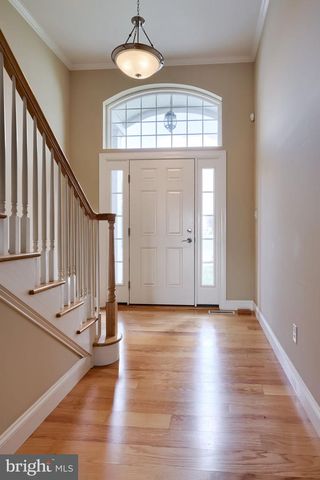 101 BANEBERRY LN, Lititz, PA 17543