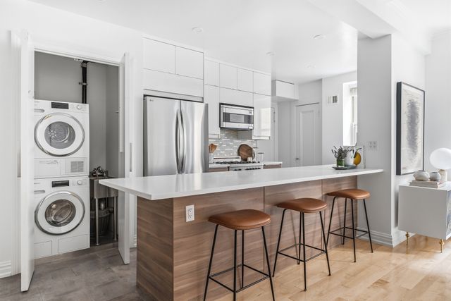 241 W 97th St Apt 4L, New York City, NY 10025