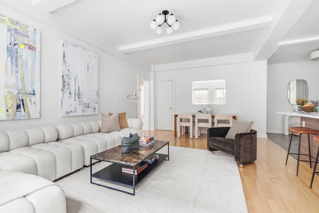 241 W 97th St Apt 4L, New York City, NY 10025