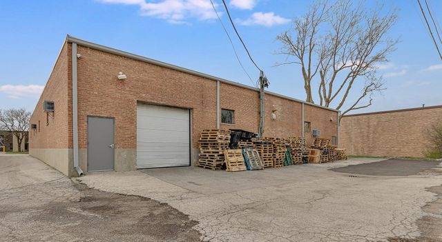 1340 Louis Avenue, Elk Grove Village, IL 60007