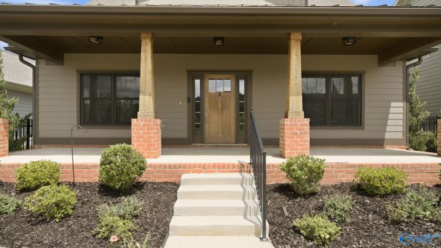 1602 Bridgedale Street NE, Huntsville, AL 35811