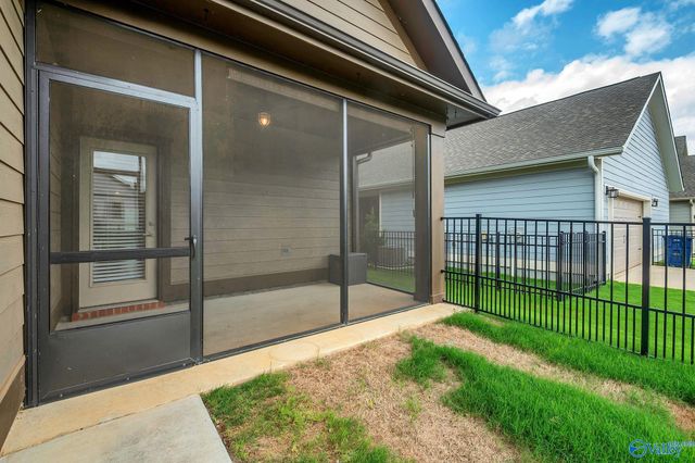 1602 Bridgedale Street NE, Huntsville, AL 35811