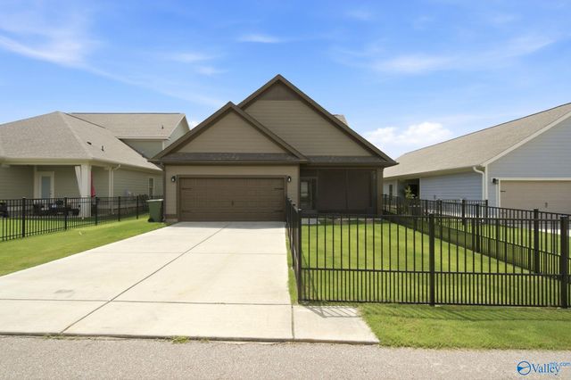 1602 Bridgedale Street NE, Huntsville, AL 35811