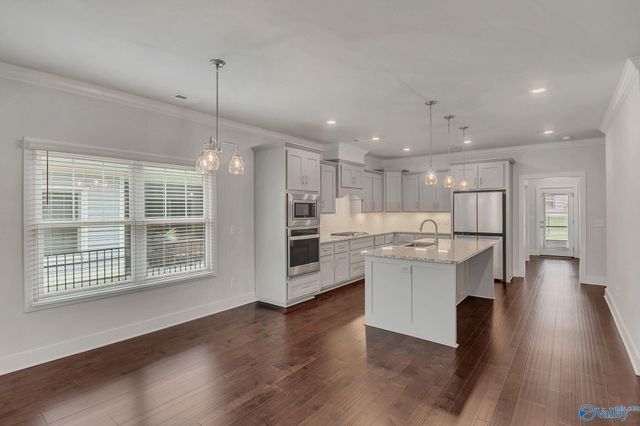 1602 Bridgedale Street NE, Huntsville, AL 35811