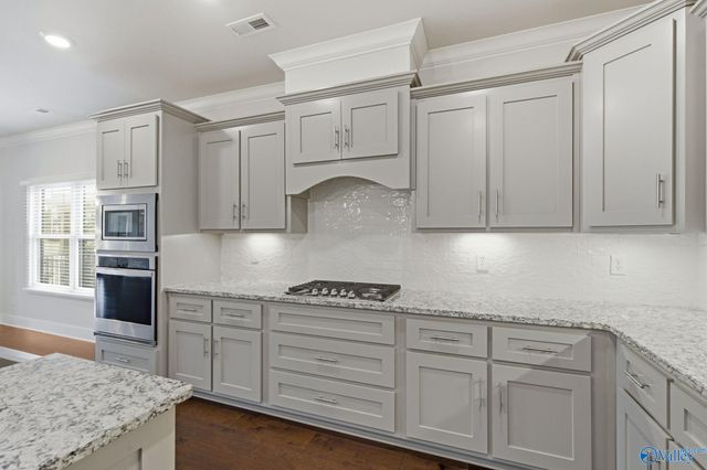 1602 Bridgedale Street NE, Huntsville, AL 35811