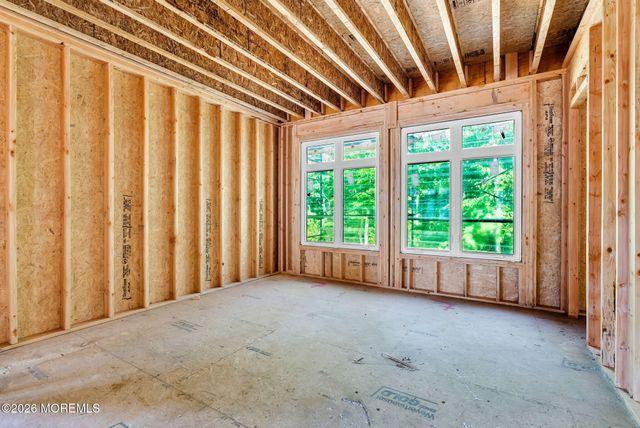 111 Parker Chase Court, Morganville, NJ 07751
