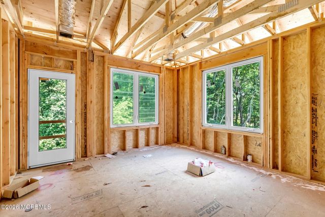 111 Parker Chase Court, Morganville, NJ 07751