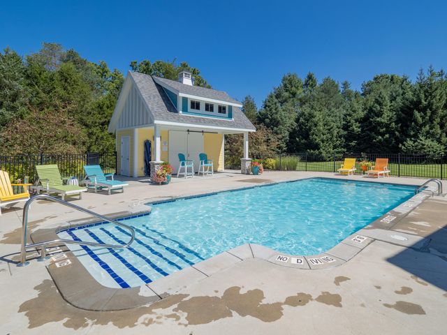 7207 Coreopsis Cove, Kalamazoo, MI 49009