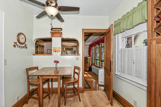 4915 W Woodlawn COURT, Milwaukee, WI 53208