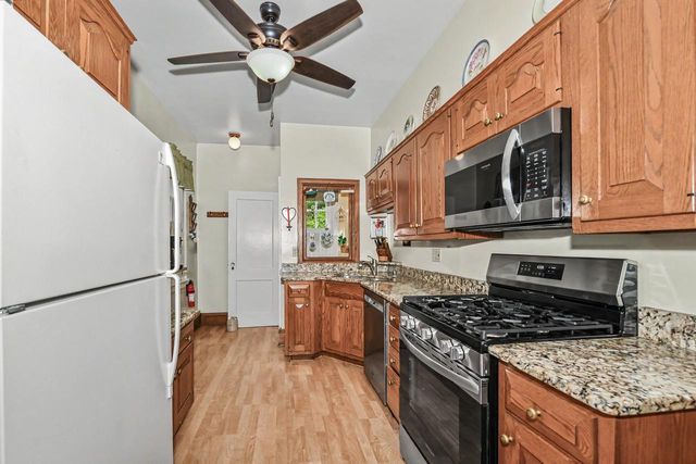 4915 W Woodlawn COURT, Milwaukee, WI 53208
