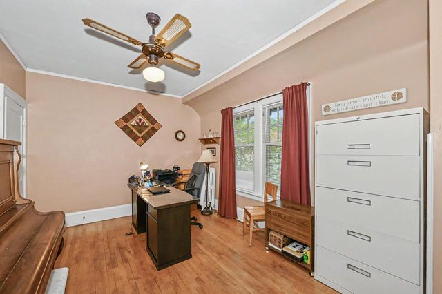 4915 W Woodlawn COURT, Milwaukee, WI 53208
