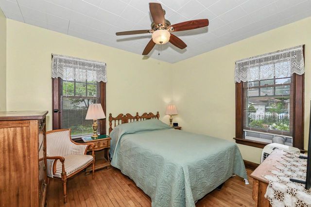 4915 W Woodlawn COURT, Milwaukee, WI 53208