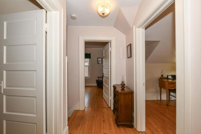 4915 W Woodlawn COURT, Milwaukee, WI 53208