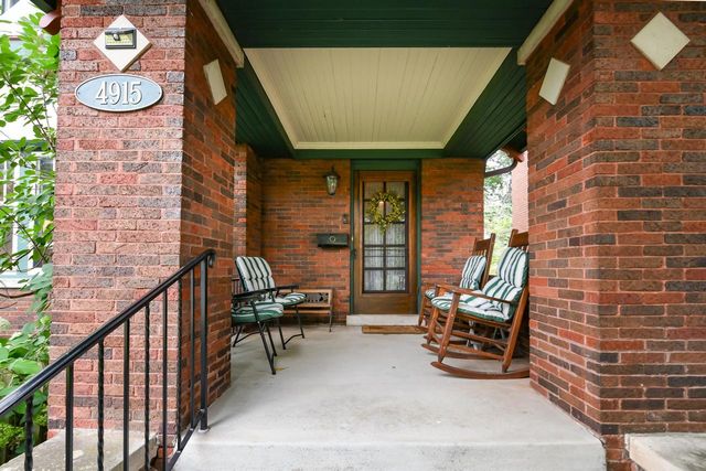 4915 W Woodlawn COURT, Milwaukee, WI 53208