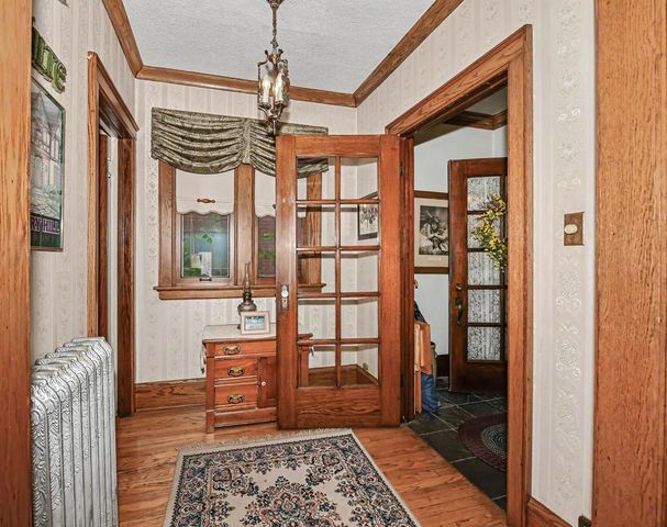 4915 W Woodlawn COURT, Milwaukee, WI 53208