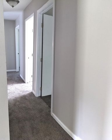 67 Honeysuckle Lane, Crystal Lake, IL 60014