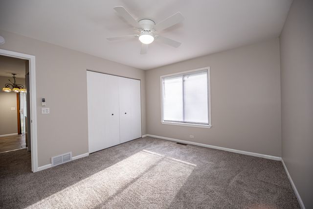 67 Honeysuckle Lane, Crystal Lake, IL 60014