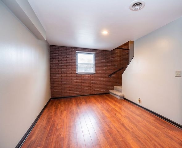 67 Honeysuckle Lane, Crystal Lake, IL 60014