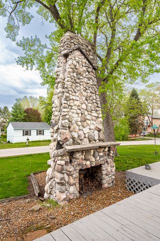 67 Honeysuckle Lane, Crystal Lake, IL 60014