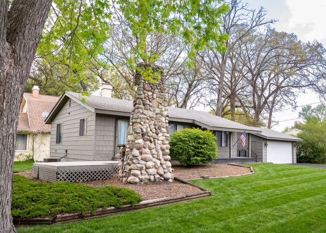 67 Honeysuckle Lane, Crystal Lake, IL 60014