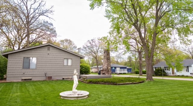 67 Honeysuckle Lane, Crystal Lake, IL 60014