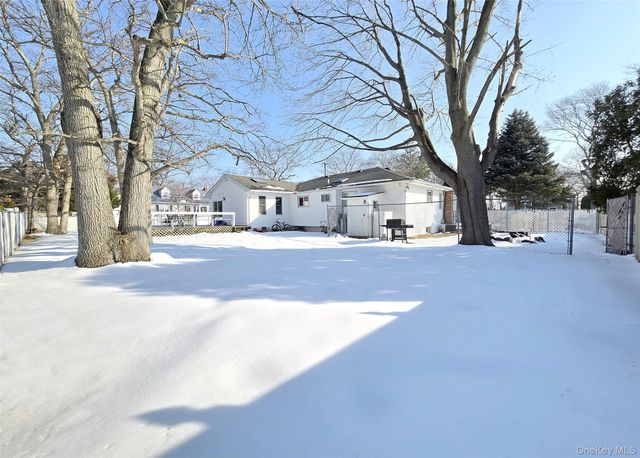 237 Donald Boulevard, Holbrook, NY 11741